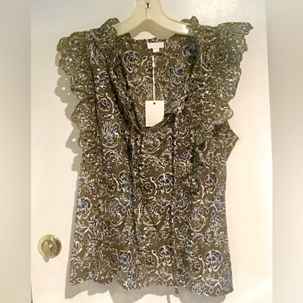 Beautiful tank top NWT